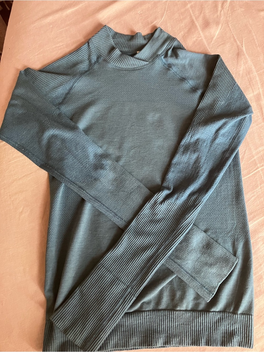 Lululemon Keep the Heat Thermal layering top in petrol